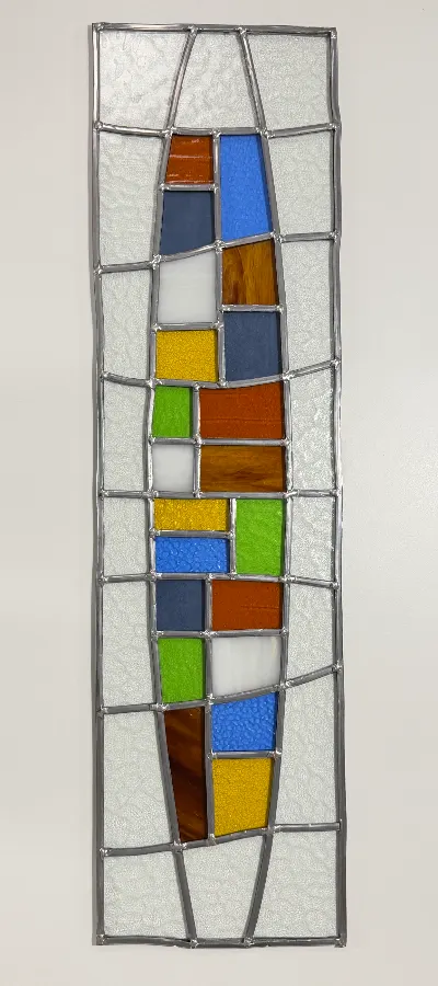 Vitrall artesanal «quadrat d'or» de 79 × 21 cm fet el octubre de 2026 al taller va de vitralls.